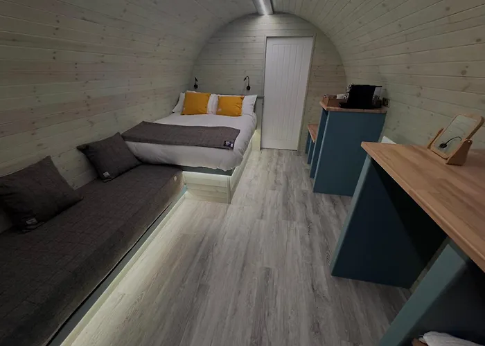 60 Mile Inn - Luxury Pods With Hot Tubs